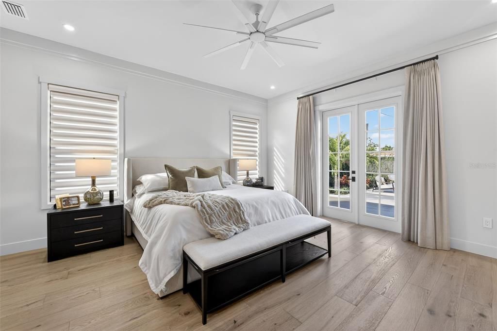 For Sale: $2,345,000 (3 beds, 3 baths, 2932 Square Feet)