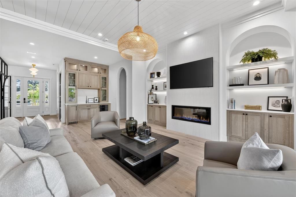 For Sale: $2,345,000 (3 beds, 3 baths, 2932 Square Feet)