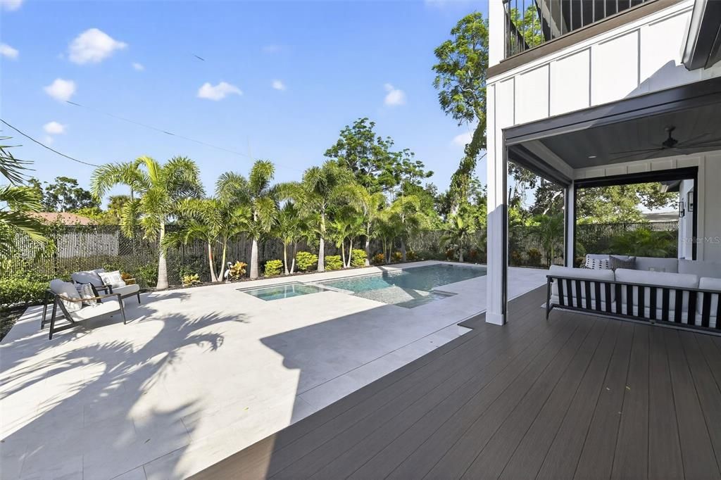 For Sale: $2,345,000 (3 beds, 3 baths, 2932 Square Feet)