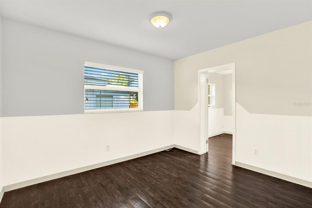 Active With Contract: $285,000 (3 beds, 2 baths, 1224 Square Feet)