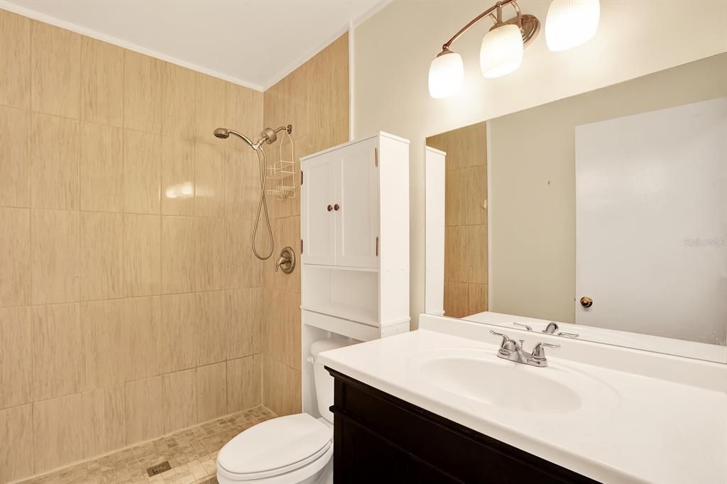 Active With Contract: $285,000 (3 beds, 2 baths, 1224 Square Feet)