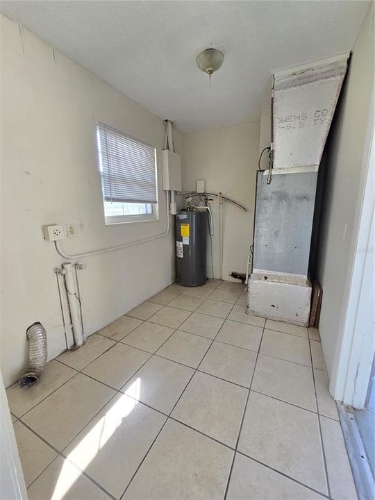 出租: $1,700 (3 贝兹, 2 浴室, 1144 平方英尺)