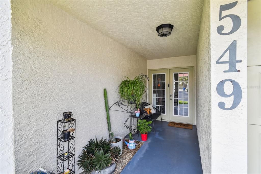 For Sale: $549,900 (2 beds, 2 baths, 1198 Square Feet)