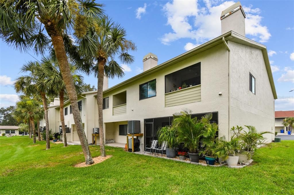 For Sale: $549,900 (2 beds, 2 baths, 1198 Square Feet)