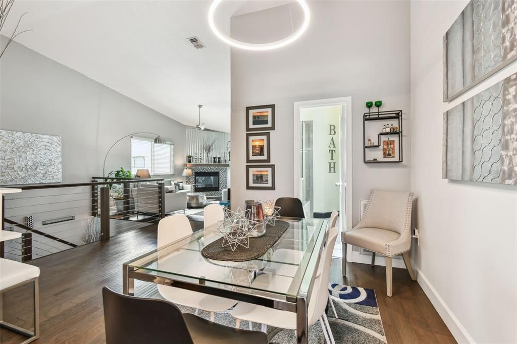 For Sale: $549,900 (2 beds, 2 baths, 1198 Square Feet)