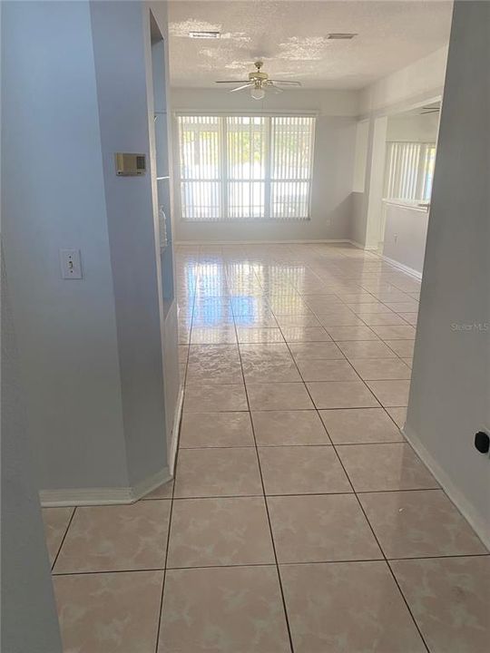 В аренду: $2,500 (4 спален, 2 ванн, 1655 Квадратных фут)