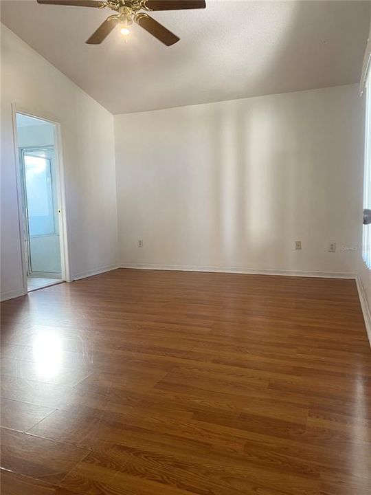 В аренду: $2,500 (4 спален, 2 ванн, 1655 Квадратных фут)