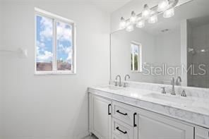 En Venta: $329,000 (3 camas, 2 baños, 1704 Pies cuadrados)