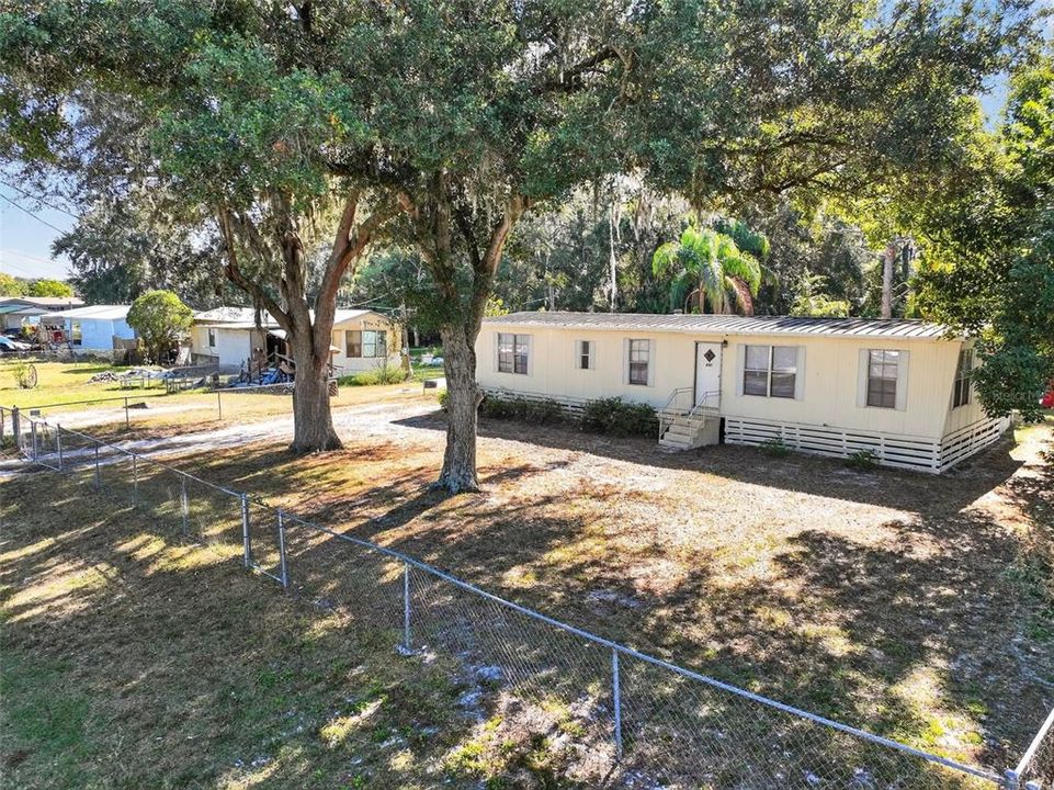 На продажу: $145,000 (4 спален, 2 ванн, 1359 Квадратных фут)