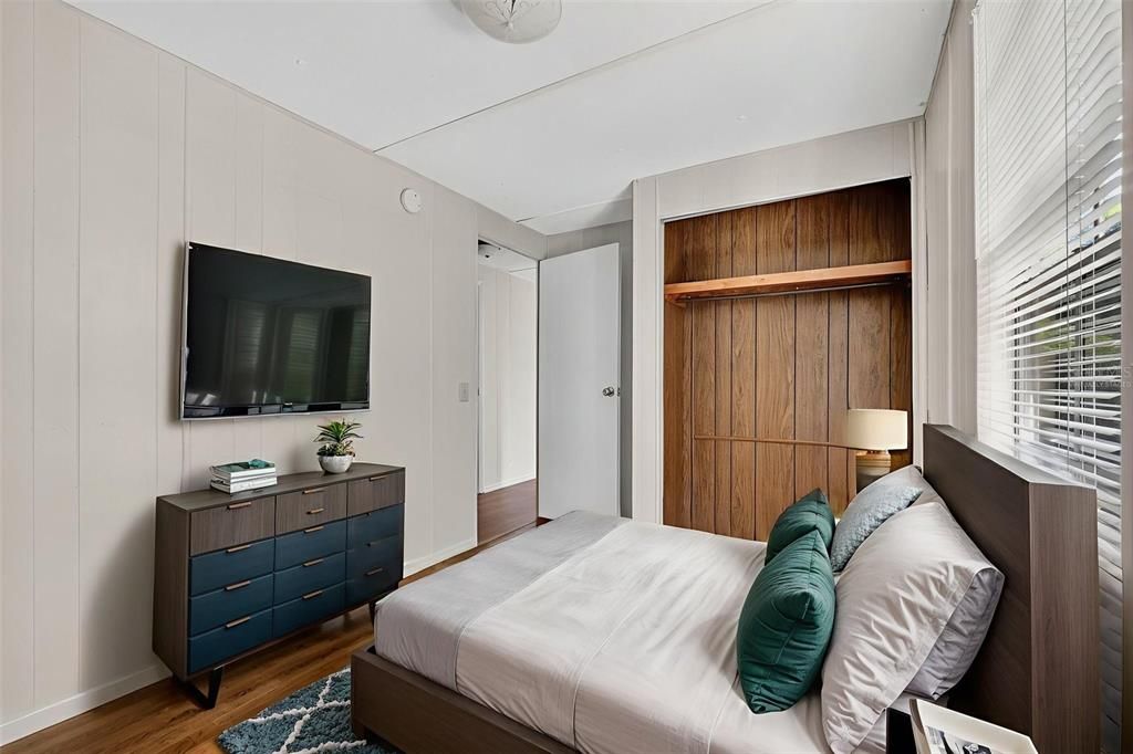 На продажу: $145,000 (4 спален, 2 ванн, 1359 Квадратных фут)