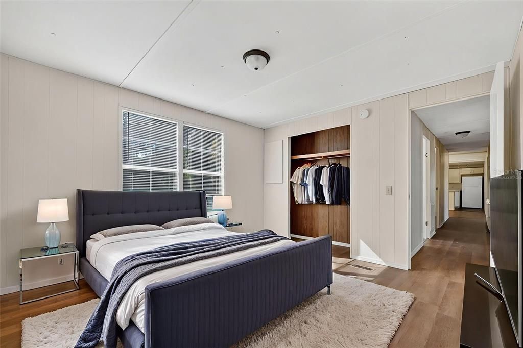 На продажу: $145,000 (4 спален, 2 ванн, 1359 Квадратных фут)