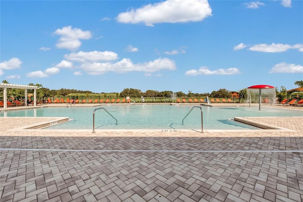 En Renta: $2,595 (5 camas, 3 baños, 2872 Pies cuadrados)