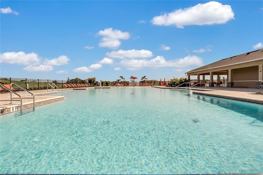 En Renta: $2,595 (5 camas, 3 baños, 2872 Pies cuadrados)