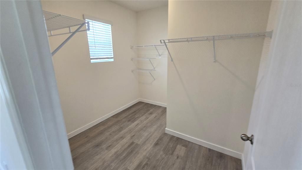 En Renta: $2,595 (5 camas, 3 baños, 2872 Pies cuadrados)