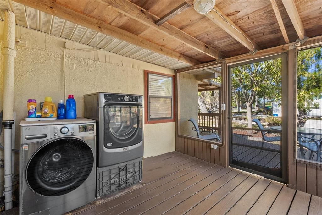 На продажу: $399,000 (4 спален, 2 ванн, 2130 Квадратных фут)