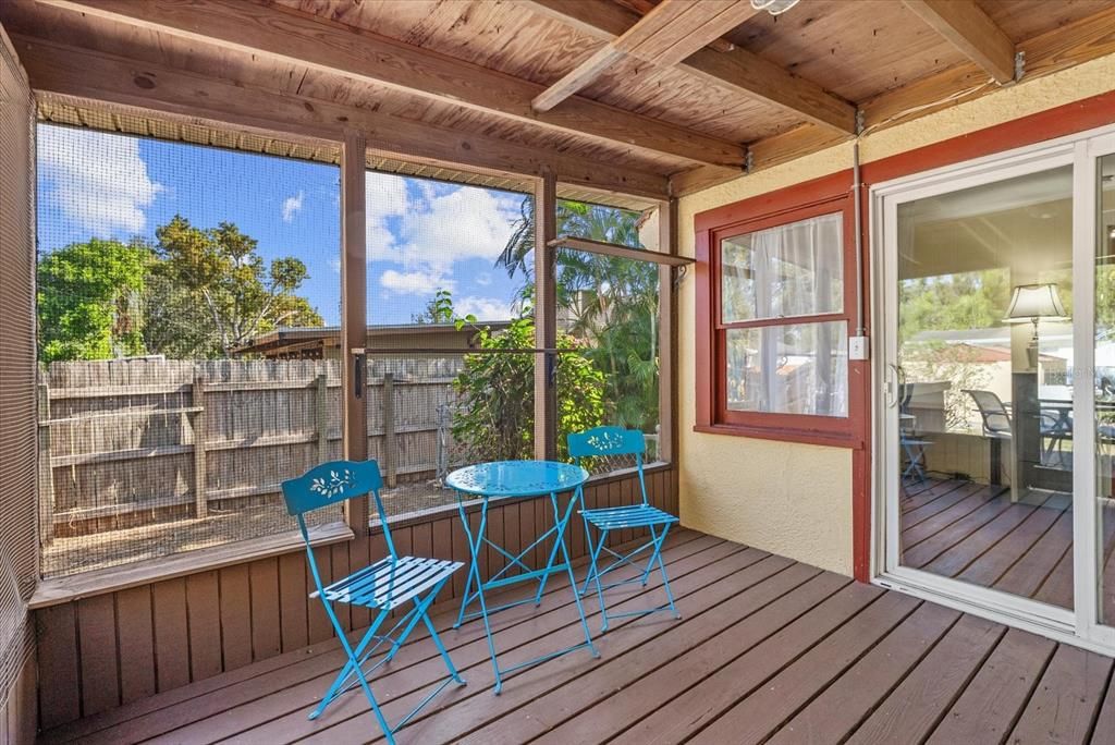 На продажу: $399,000 (4 спален, 2 ванн, 2130 Квадратных фут)