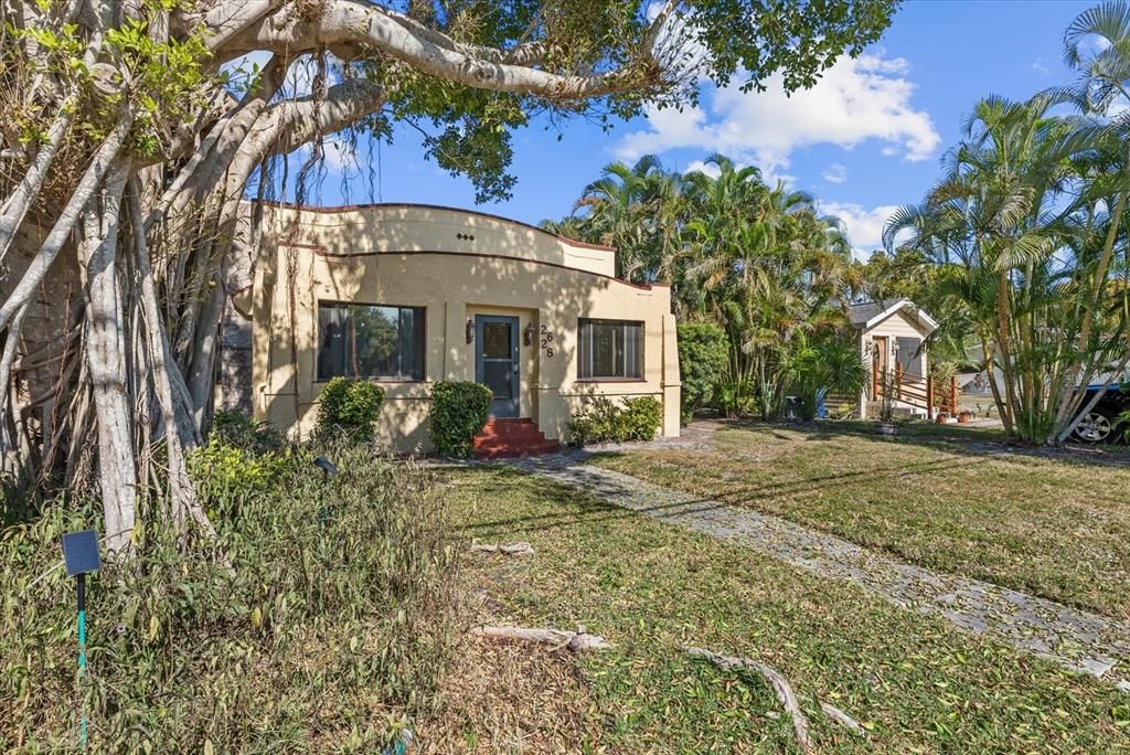 На продажу: $399,000 (4 спален, 2 ванн, 2130 Квадратных фут)