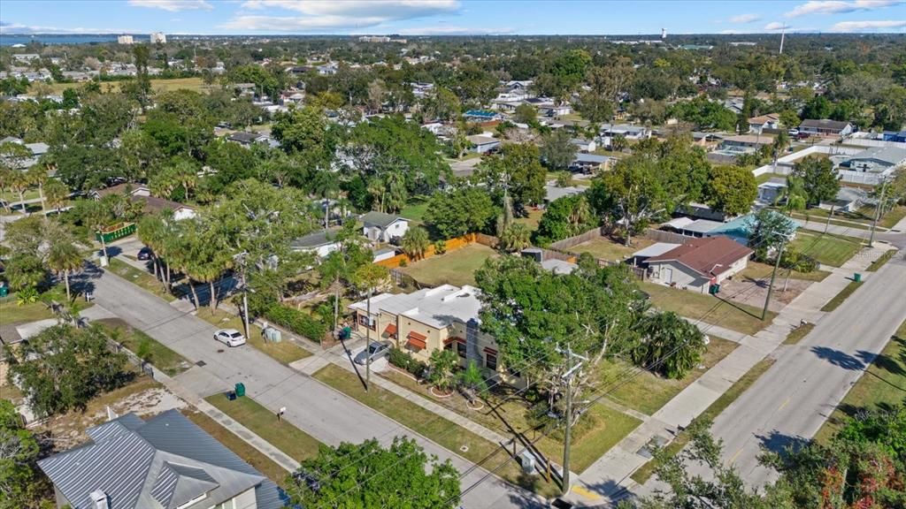 На продажу: $399,000 (4 спален, 2 ванн, 2130 Квадратных фут)