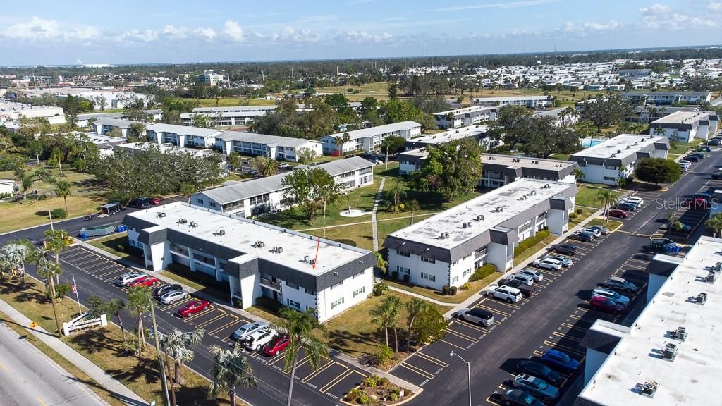 Под контрактом: $80,000 (1 спален, 1 ванн, 725 Квадратных фут)