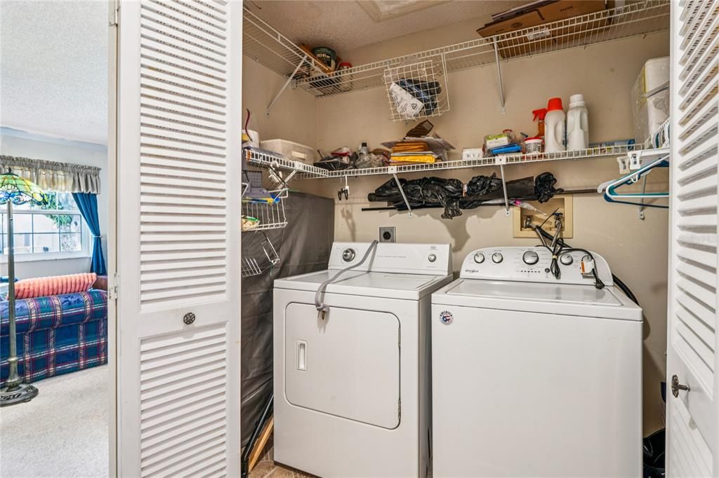 На продажу: $145,000 (2 спален, 2 ванн, 1024 Квадратных фут)