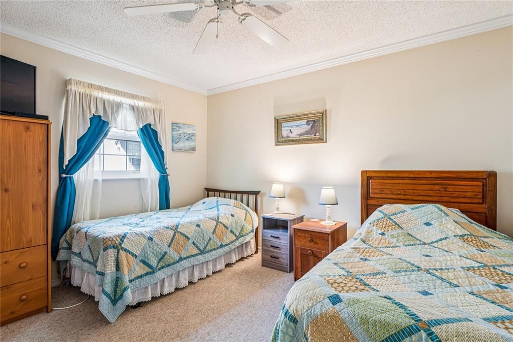 На продажу: $145,000 (2 спален, 2 ванн, 1024 Квадратных фут)