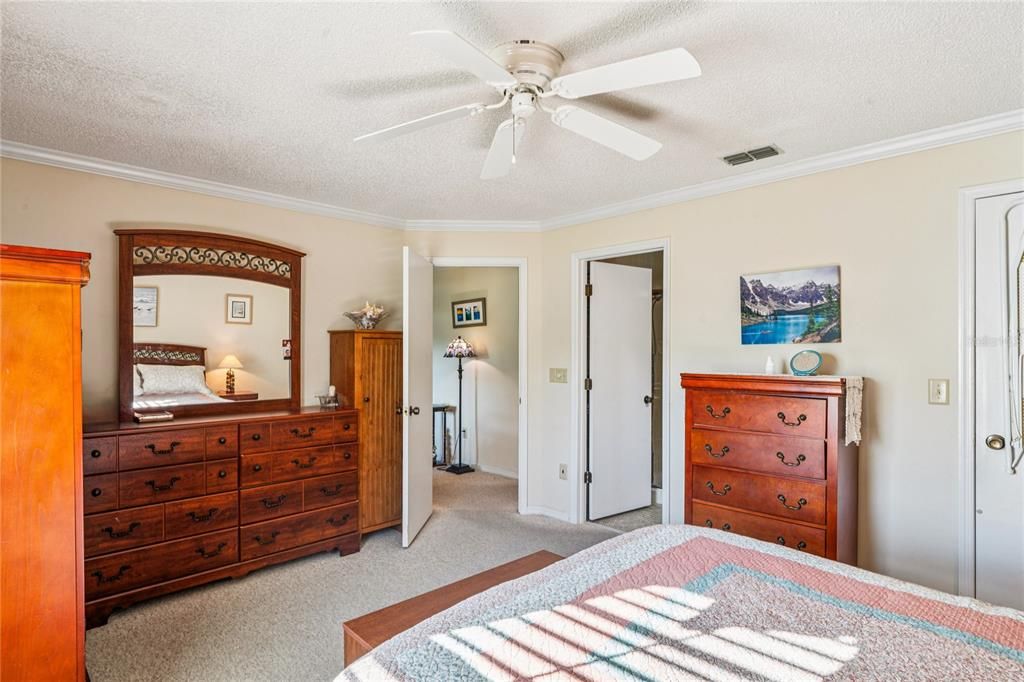 На продажу: $145,000 (2 спален, 2 ванн, 1024 Квадратных фут)