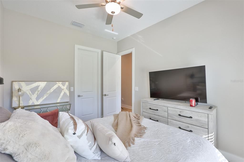 For Sale: $810,000 (4 beds, 2 baths, 2672 Square Feet)