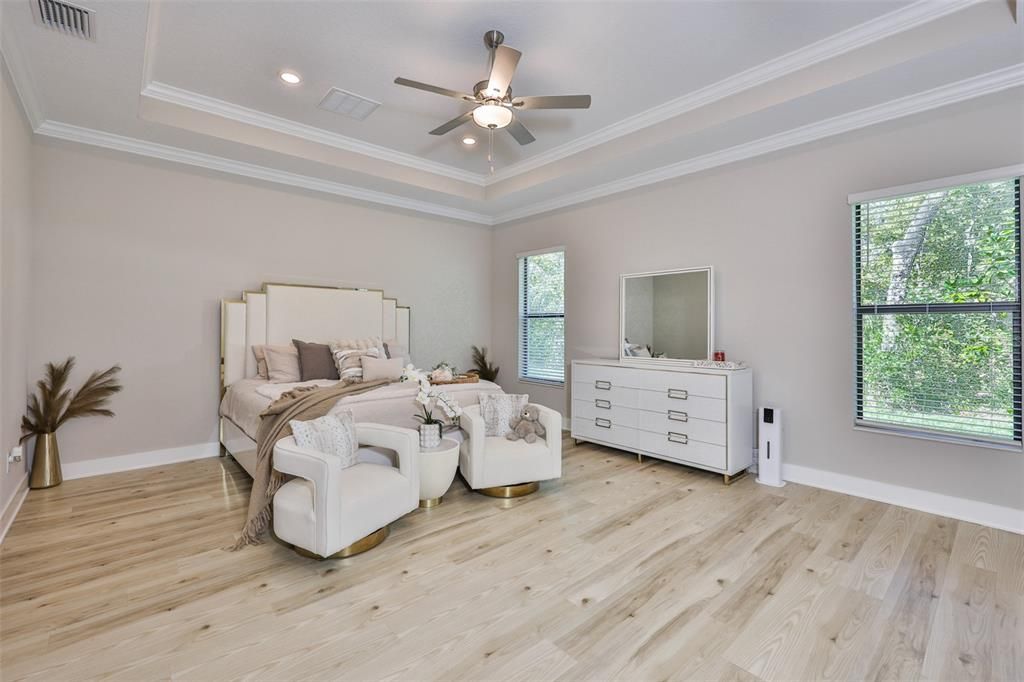 For Sale: $810,000 (4 beds, 2 baths, 2672 Square Feet)