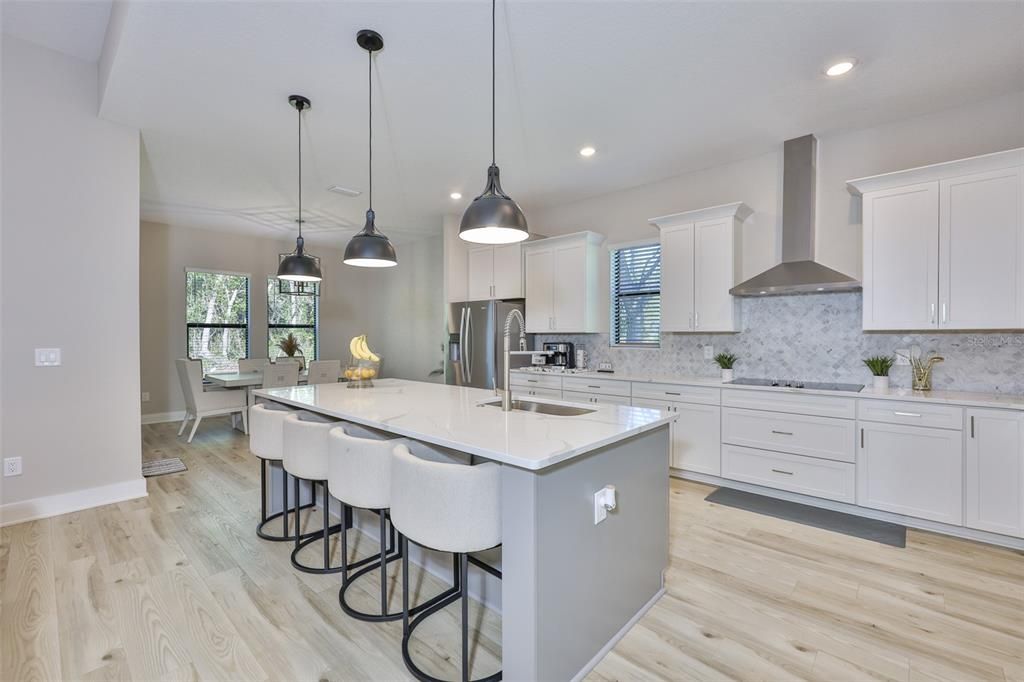 For Sale: $810,000 (4 beds, 2 baths, 2672 Square Feet)