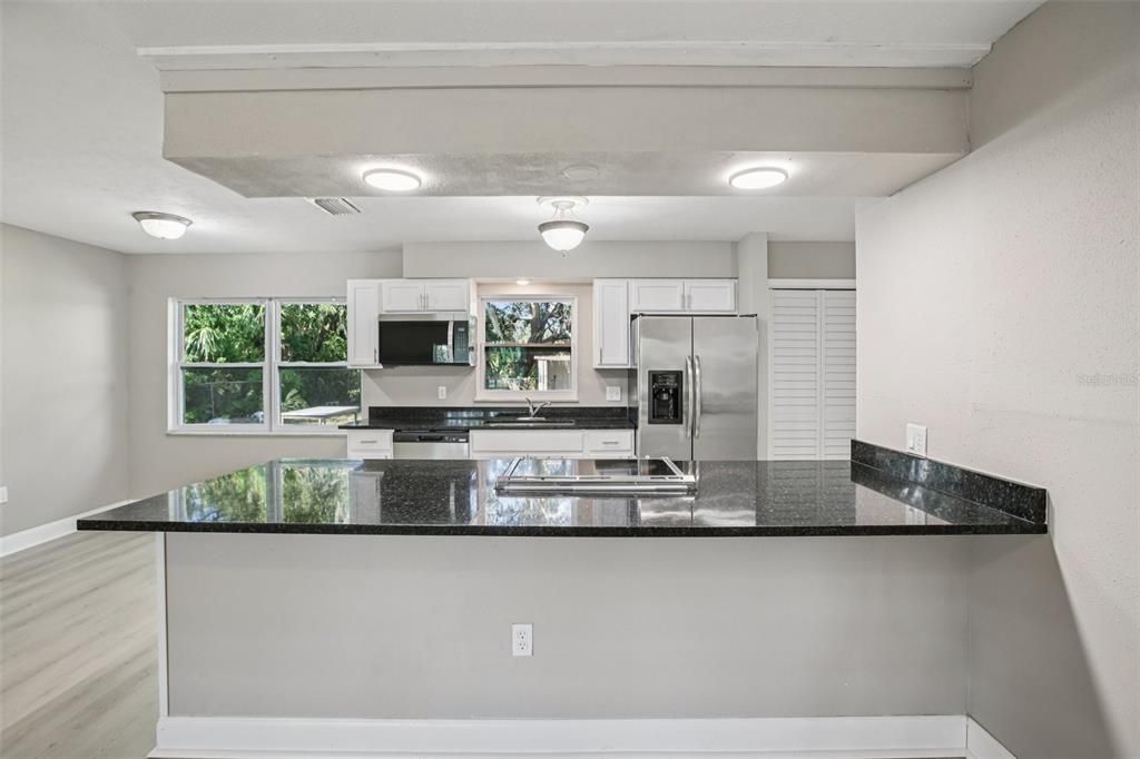 На продажу: $395,000 (4 спален, 3 ванн, 1578 Квадратных фут)