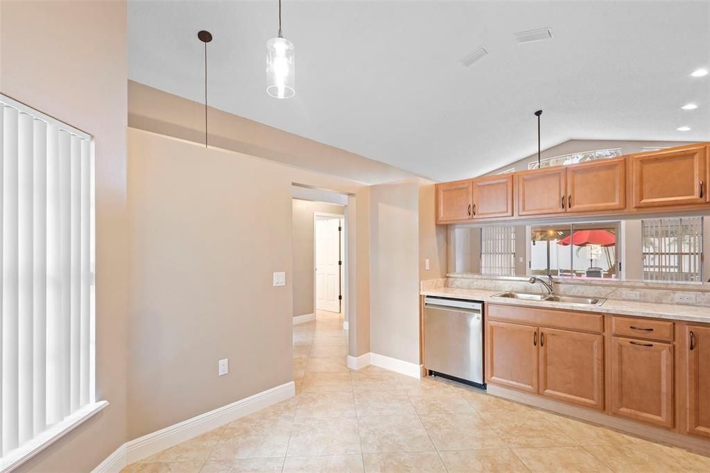 For Rent: $2,150 (3 beds, 2 baths, 1225 Square Feet)