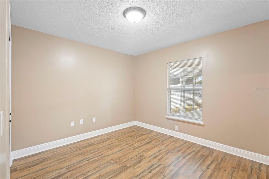 For Rent: $2,150 (3 beds, 2 baths, 1225 Square Feet)