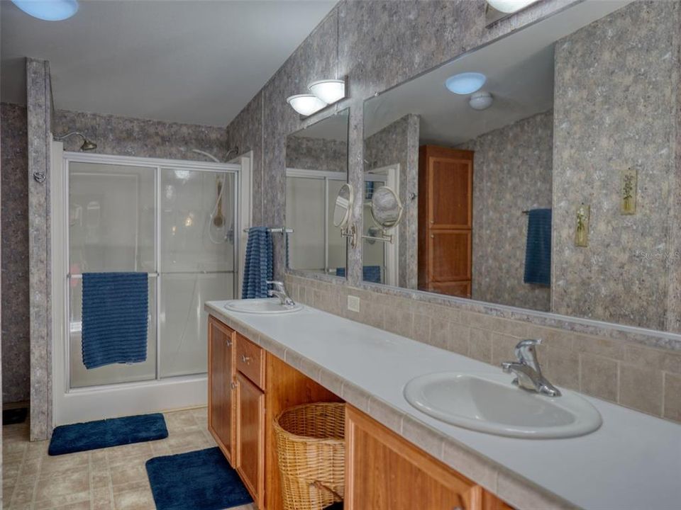 For Sale: $269,800 (3 beds, 2 baths, 2015 Square Feet)