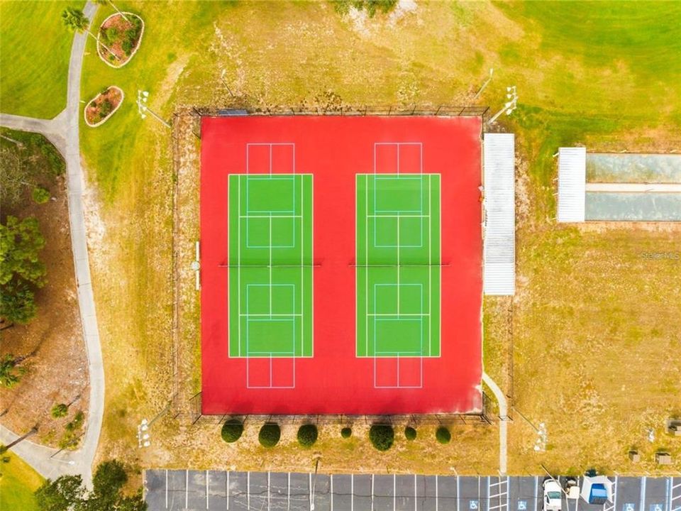 For Sale: $269,800 (3 beds, 2 baths, 2015 Square Feet)