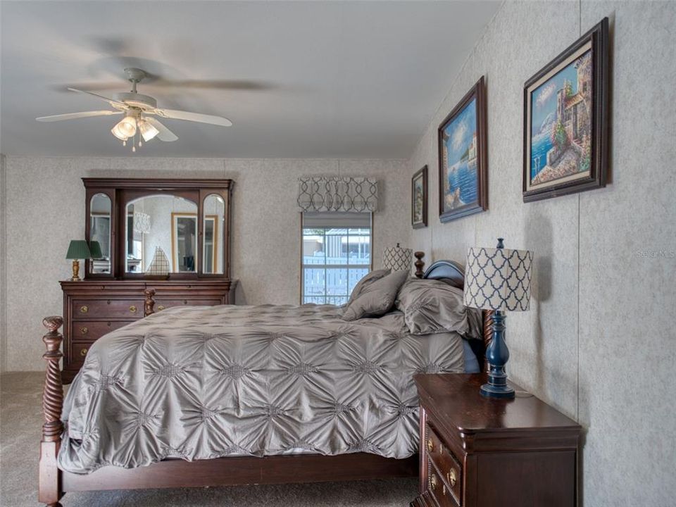 For Sale: $269,800 (3 beds, 2 baths, 2015 Square Feet)