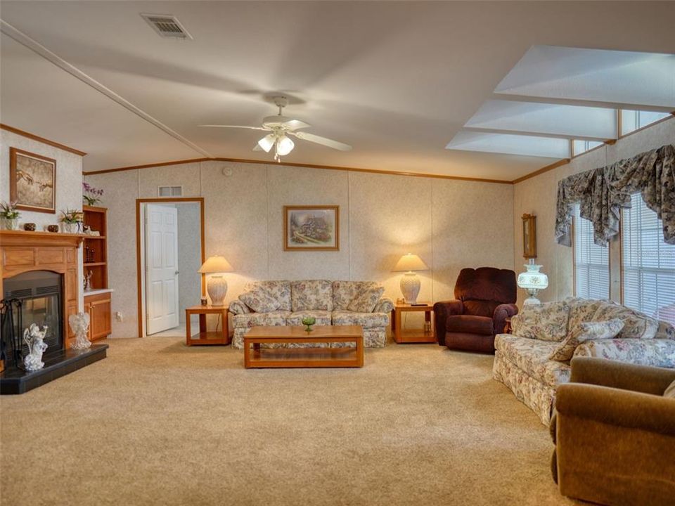 For Sale: $269,800 (3 beds, 2 baths, 2015 Square Feet)