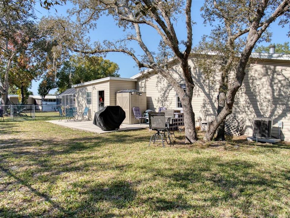 For Sale: $269,800 (3 beds, 2 baths, 2015 Square Feet)