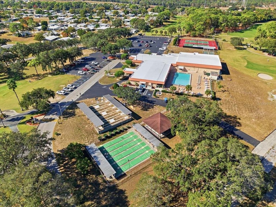 For Sale: $162,500 (2 beds, 2 baths, 920 Square Feet)