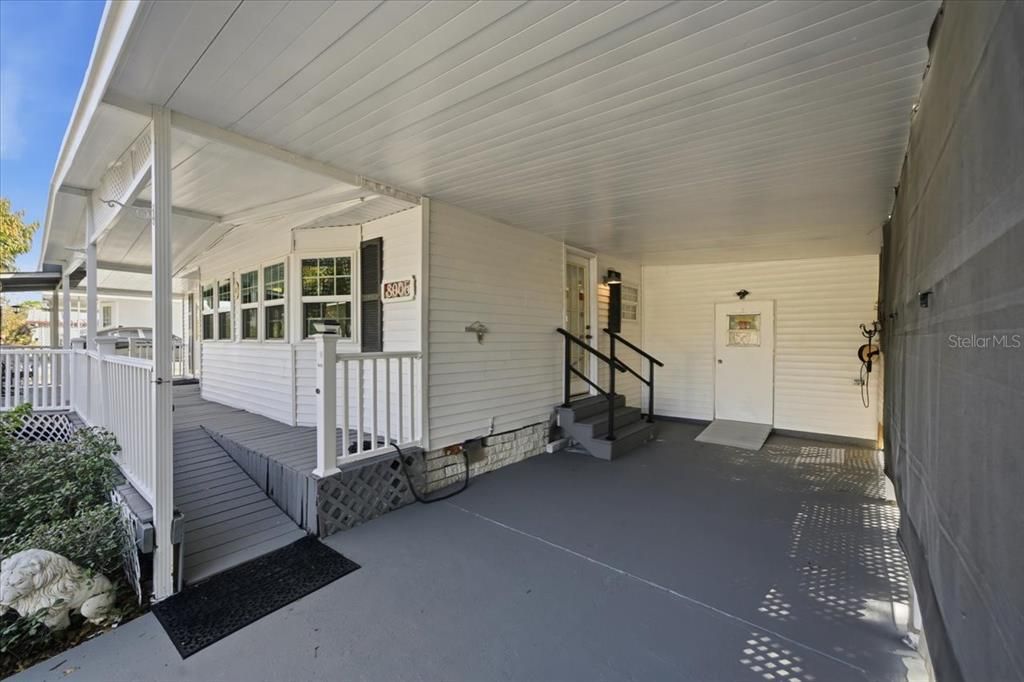 For Sale: $162,500 (2 beds, 2 baths, 920 Square Feet)