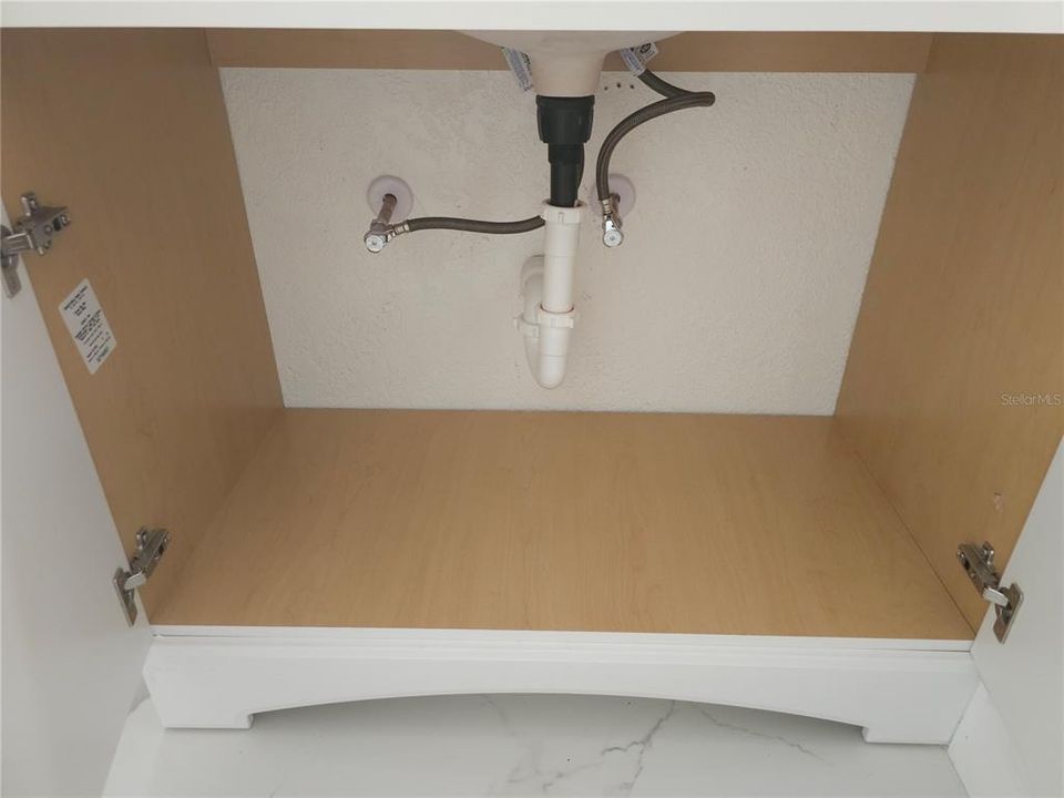 待售: $190,000 (3 贝兹, 1 浴室, 1080 平方英尺)