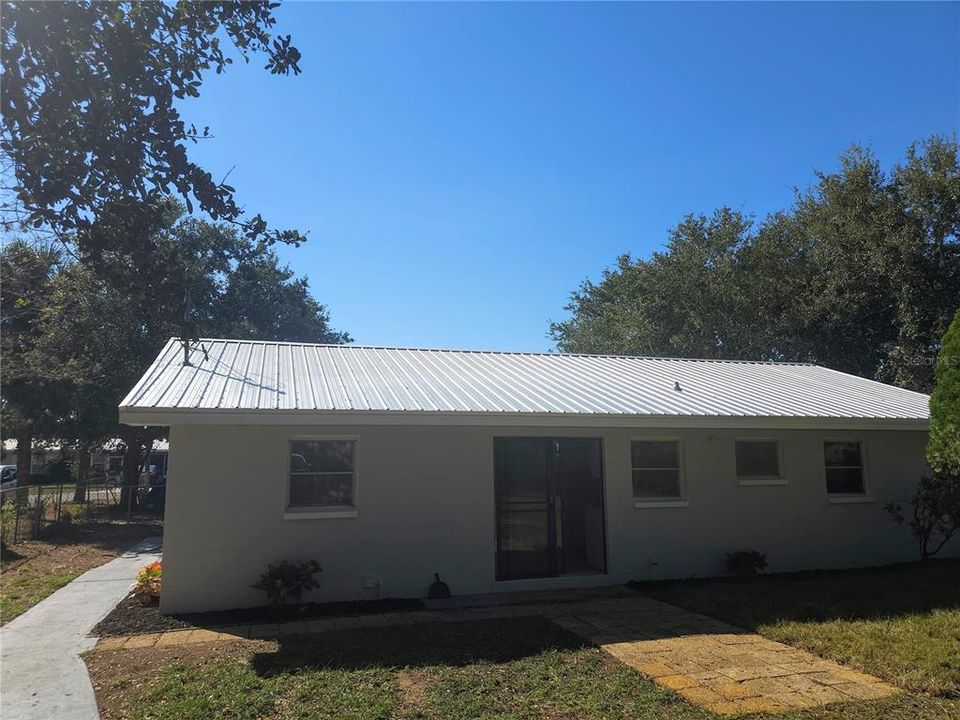 待售: $190,000 (3 贝兹, 1 浴室, 1080 平方英尺)