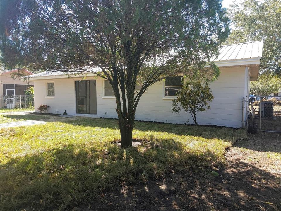 待售: $190,000 (3 贝兹, 1 浴室, 1080 平方英尺)