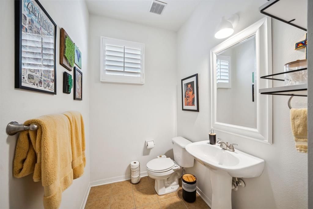 For Sale: $690,000 (3 beds, 3 baths, 1777 Square Feet)