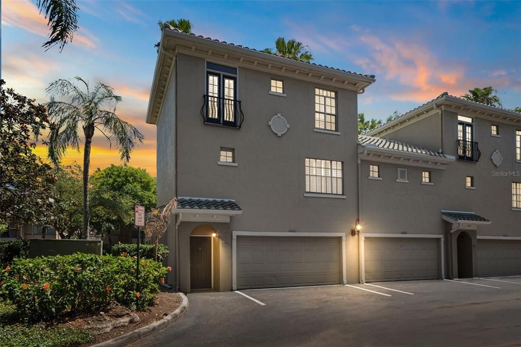 For Sale: $690,000 (3 beds, 3 baths, 1777 Square Feet)