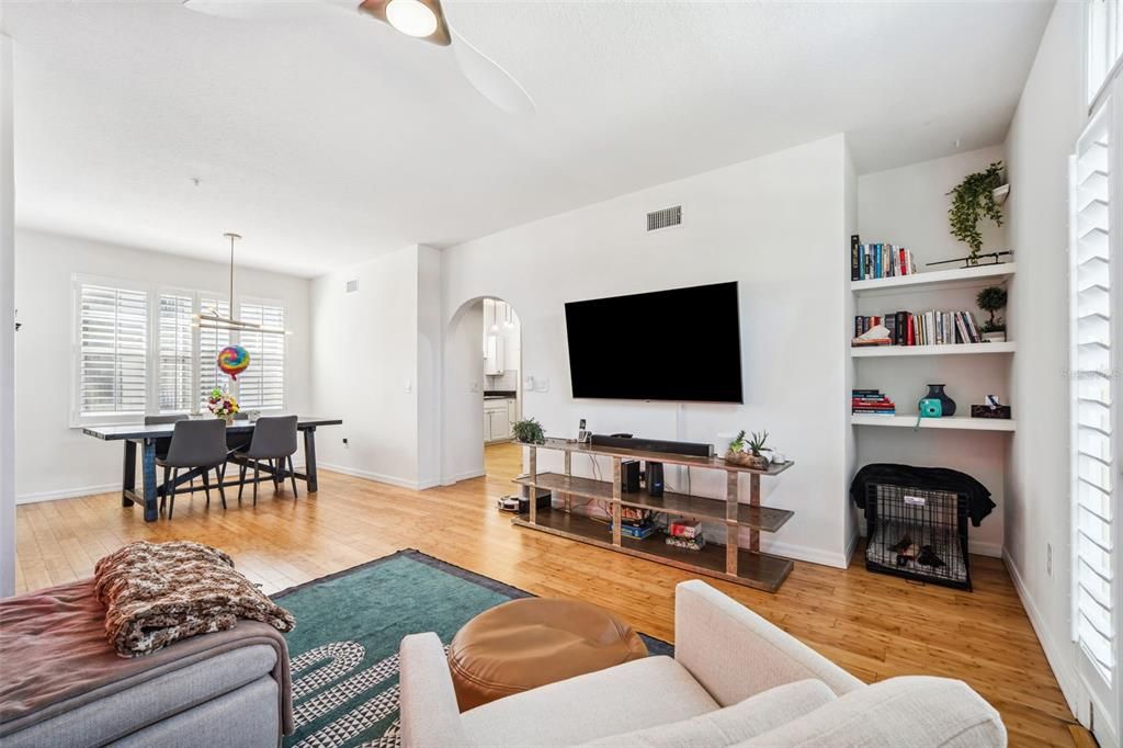 For Sale: $690,000 (3 beds, 3 baths, 1777 Square Feet)