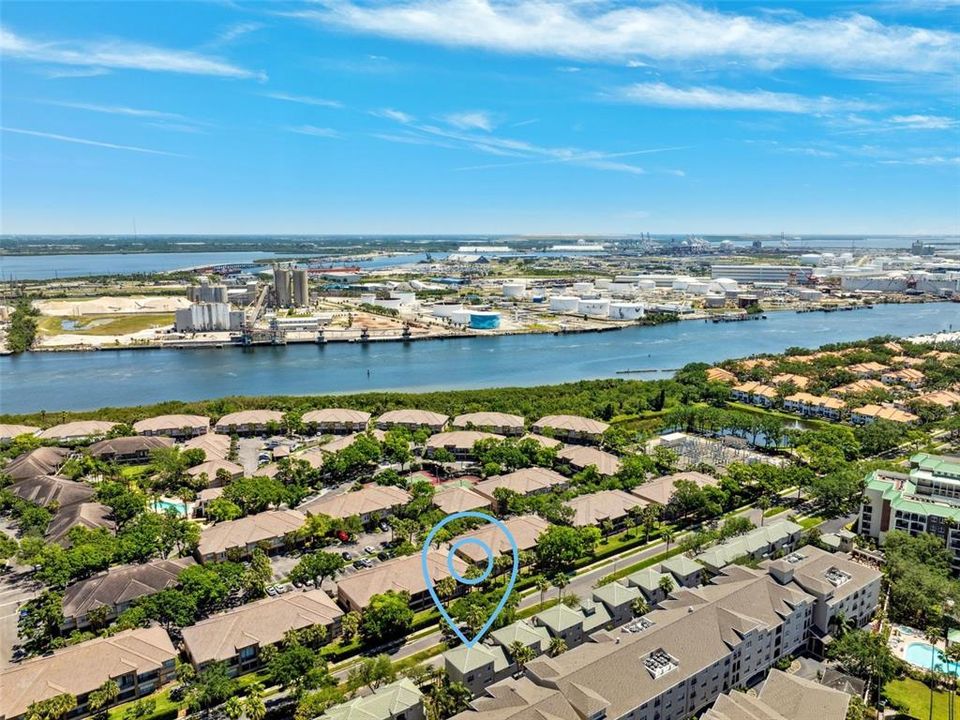 For Sale: $690,000 (3 beds, 3 baths, 1777 Square Feet)