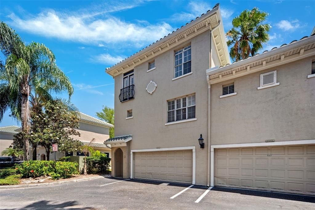 For Sale: $690,000 (3 beds, 3 baths, 1777 Square Feet)