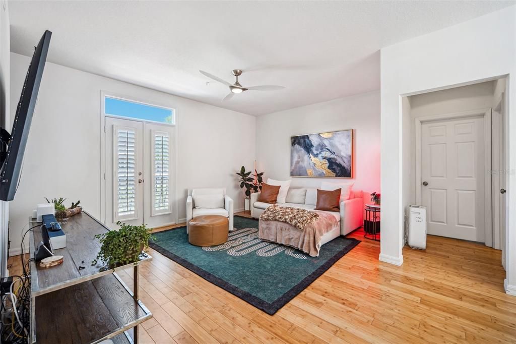 For Sale: $690,000 (3 beds, 3 baths, 1777 Square Feet)