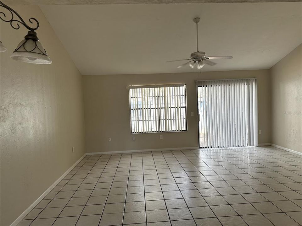 For Sale: $219,900 (3 beds, 2 baths, 1321 Square Feet)