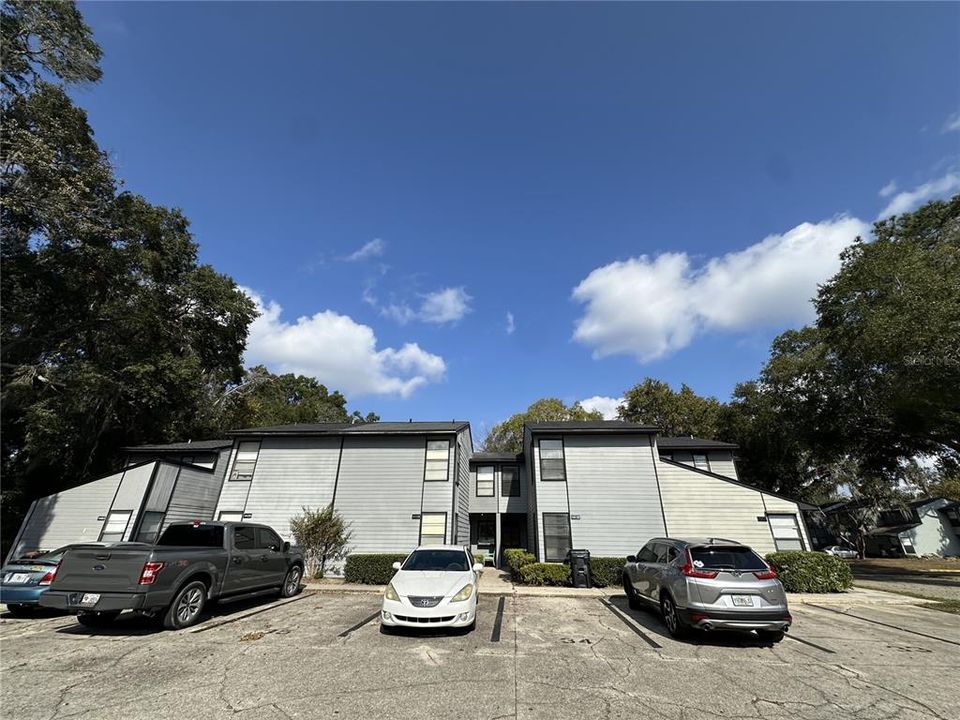 For Sale: $219,900 (3 beds, 2 baths, 1321 Square Feet)